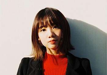 (写真)山科ティナ